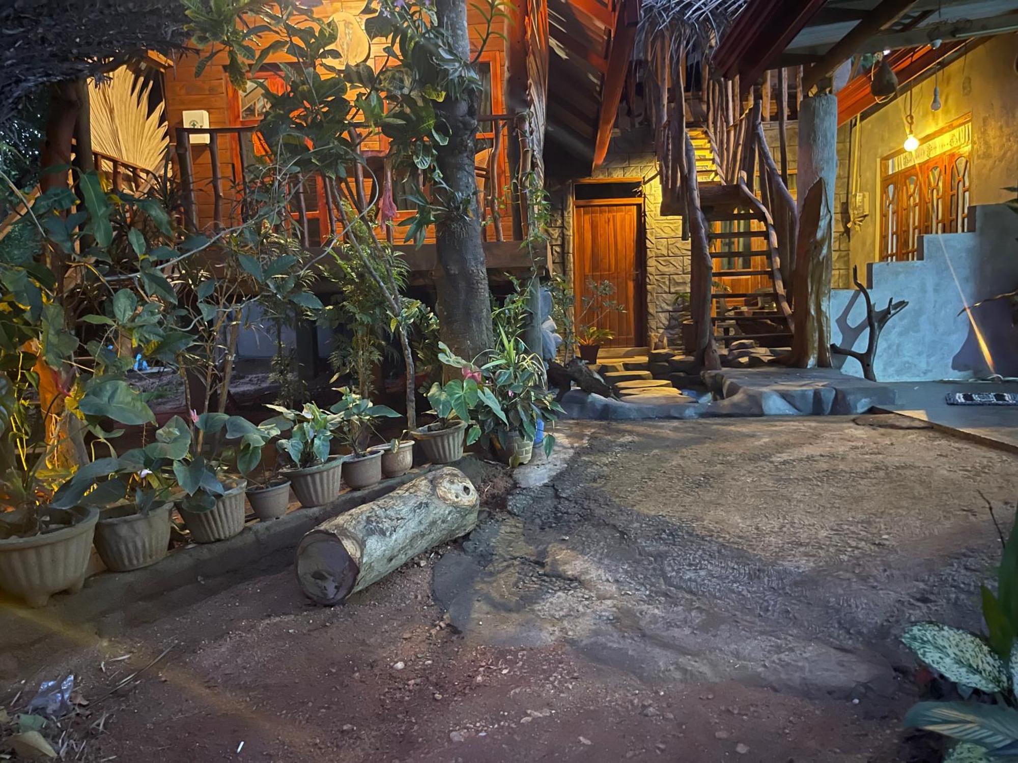 Shan Home Stay Сигирия Экстерьер фото